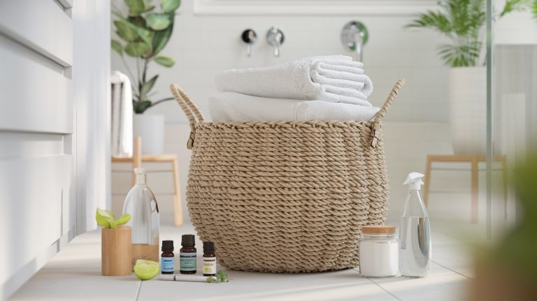 Coșul de rufe miroase urât? Iată soluția mea rapidă și permanentă